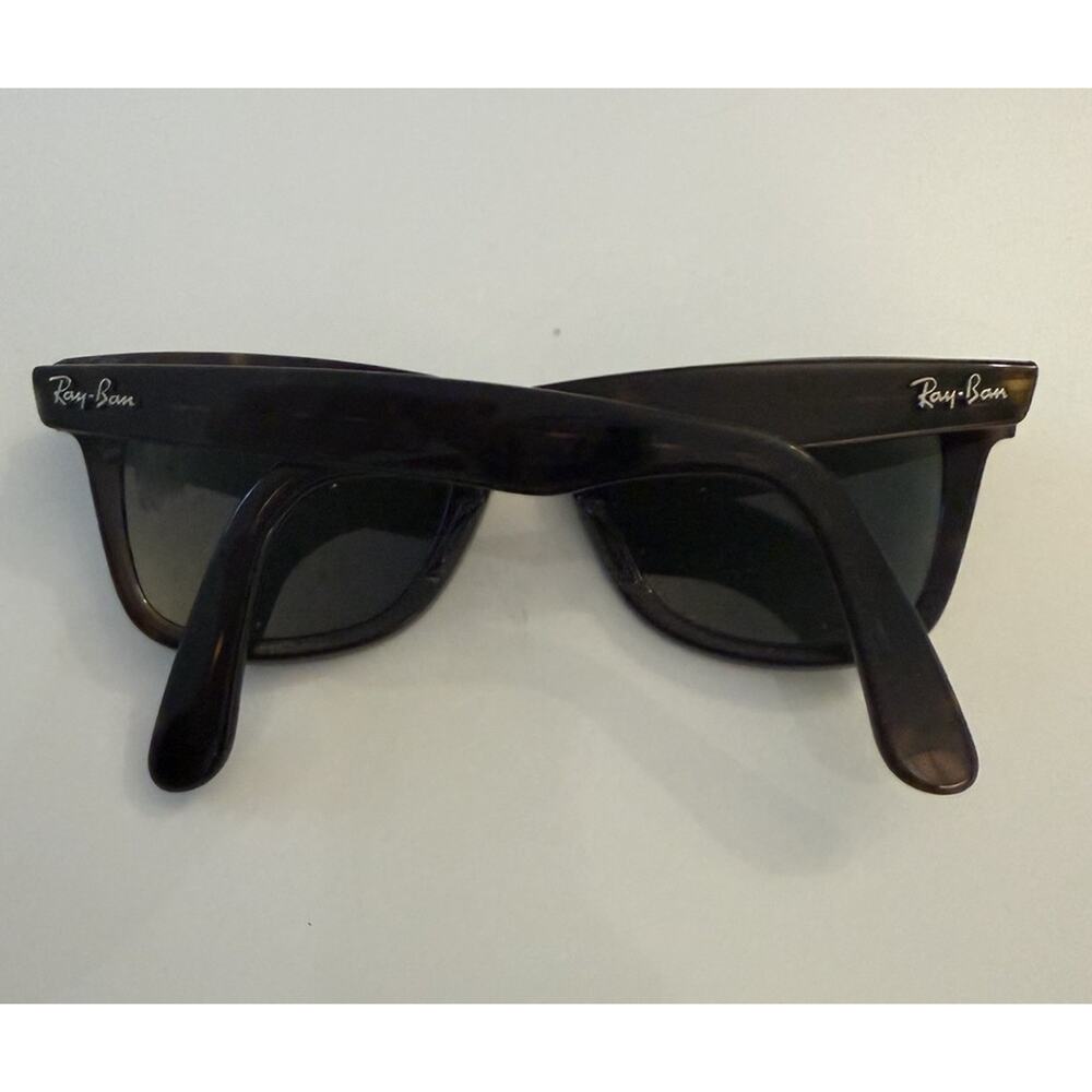 3 Pair Sunglasses, 1 Anthropologie & 1 Rayban Wayfairer in need of repair - Picture 3 of 7